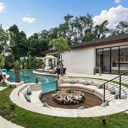 Villa Cattleya By Balisuperhost